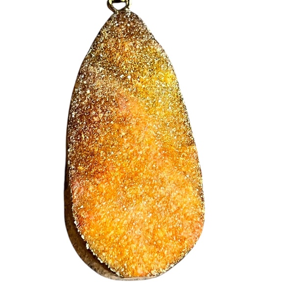 Druzy Agatae Pendant Peach 2" Long With Golden Edge and Bail Used - Picture 1 of 4